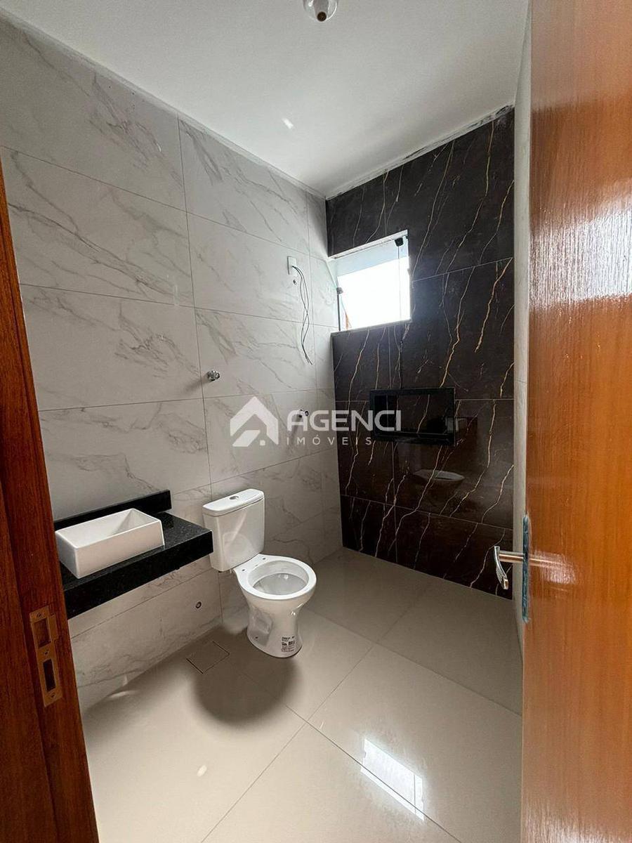 Casa, Vale das Orquídeas, 3 Quartos, 0 Vaga, 1 Suíte