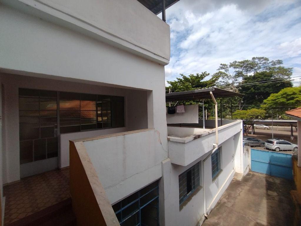 Casa, Centro, 7 Quartos, 0 Vaga