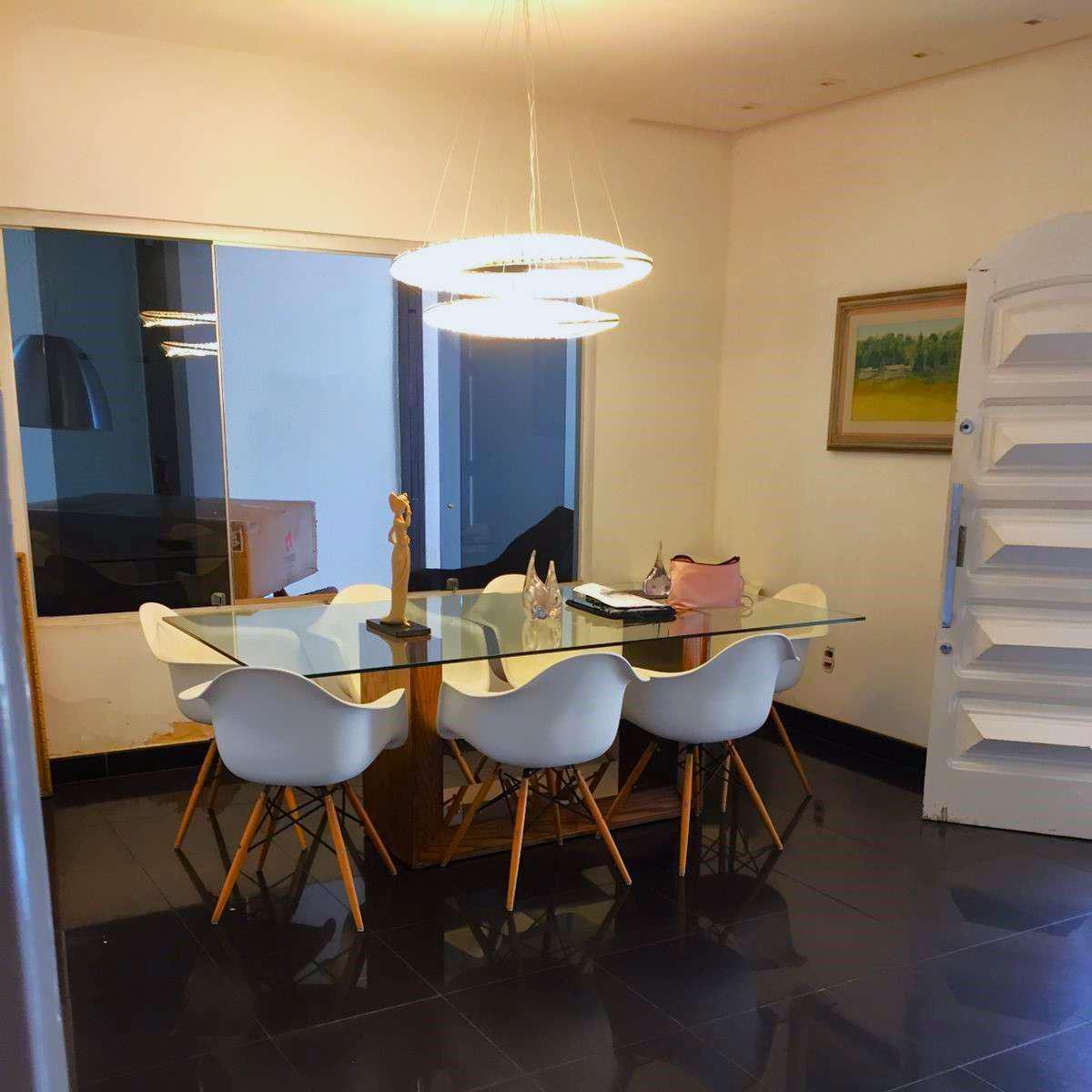Casa, Planalto, 4 Quartos, 4 Vagas, 2 Suítes