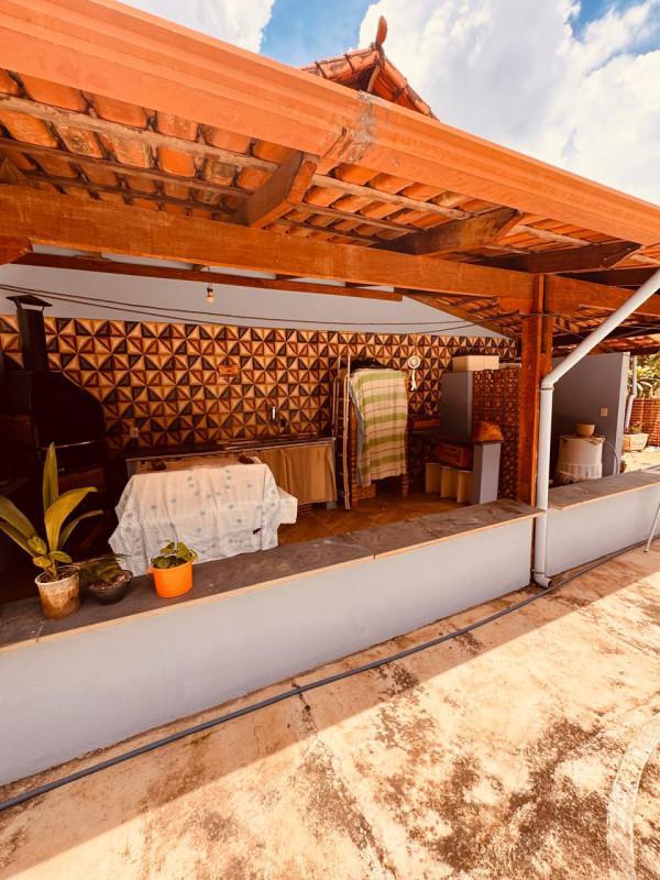 Casa, Jardim Riacho das Pedras, 3 Quartos, 4 Vagas, 1 Suíte