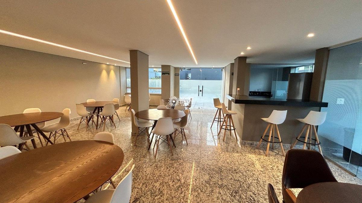 Apartamento, Sagrada Família, 3 Quartos, 2 Vagas, 1 Suíte
