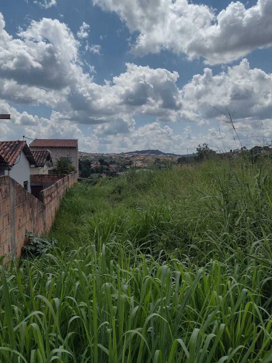 Lote, Florença, 0 Quarto, 0 Vaga