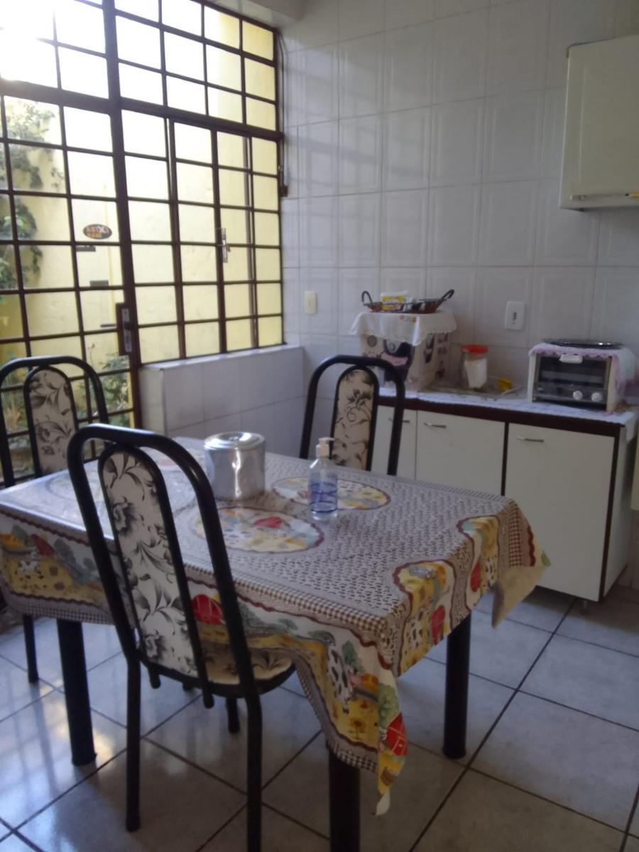 Casa, Lagoa, 3 Quartos, 4 Vagas, 1 Suíte