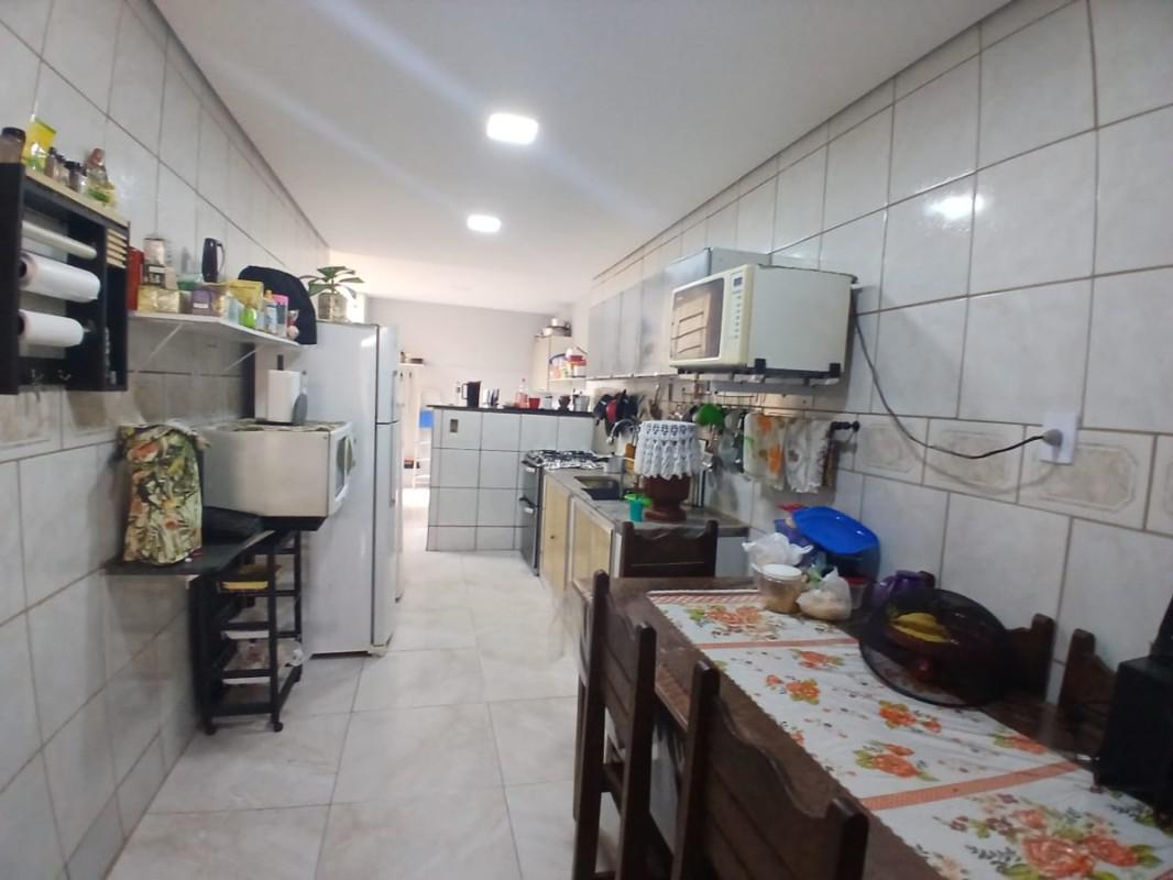 Casa, Campo Alegre, 6 Quartos, 3 Vagas, 2 Suítes