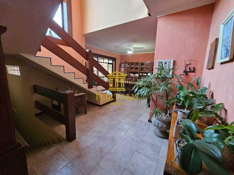 Casa, Nova Suíssa, 4 Quartos, 4 Vagas, 1 Suíte