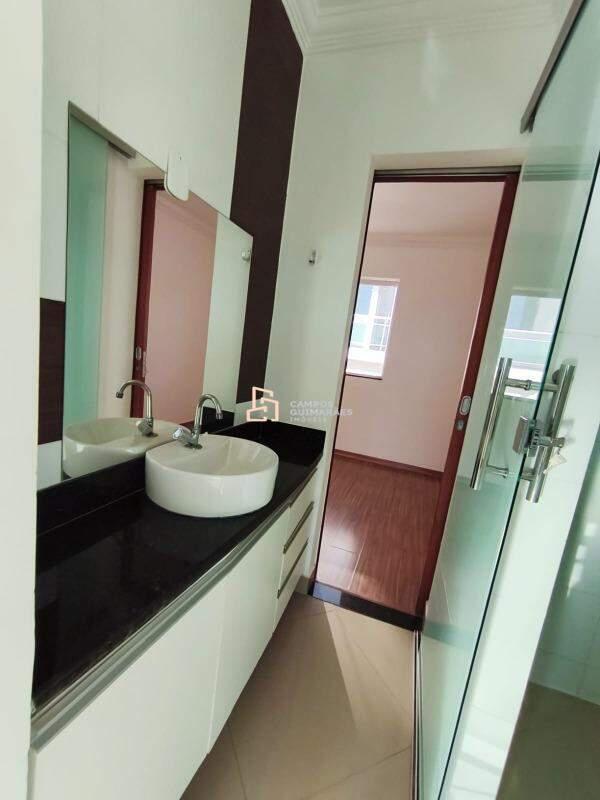 Casa, Masterville, 2 Quartos, 1 Vaga, 1 Suíte