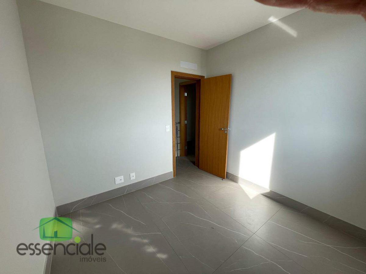 Cobertura, Fonte Grande, 3 Quartos, 2 Vagas, 1 Suíte