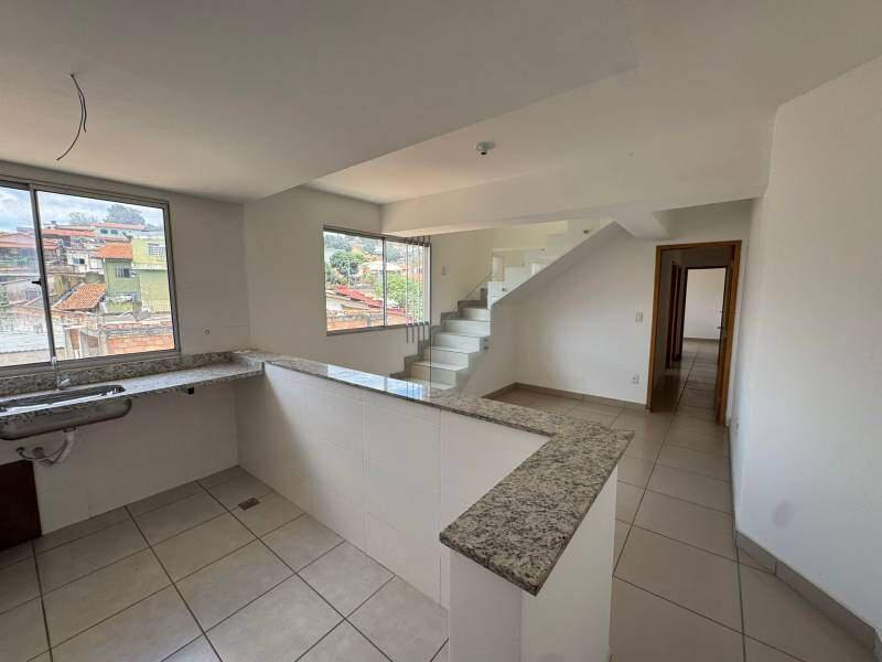 Cobertura, Concórdia, 2 Quartos, 2 Vagas, 1 Suíte