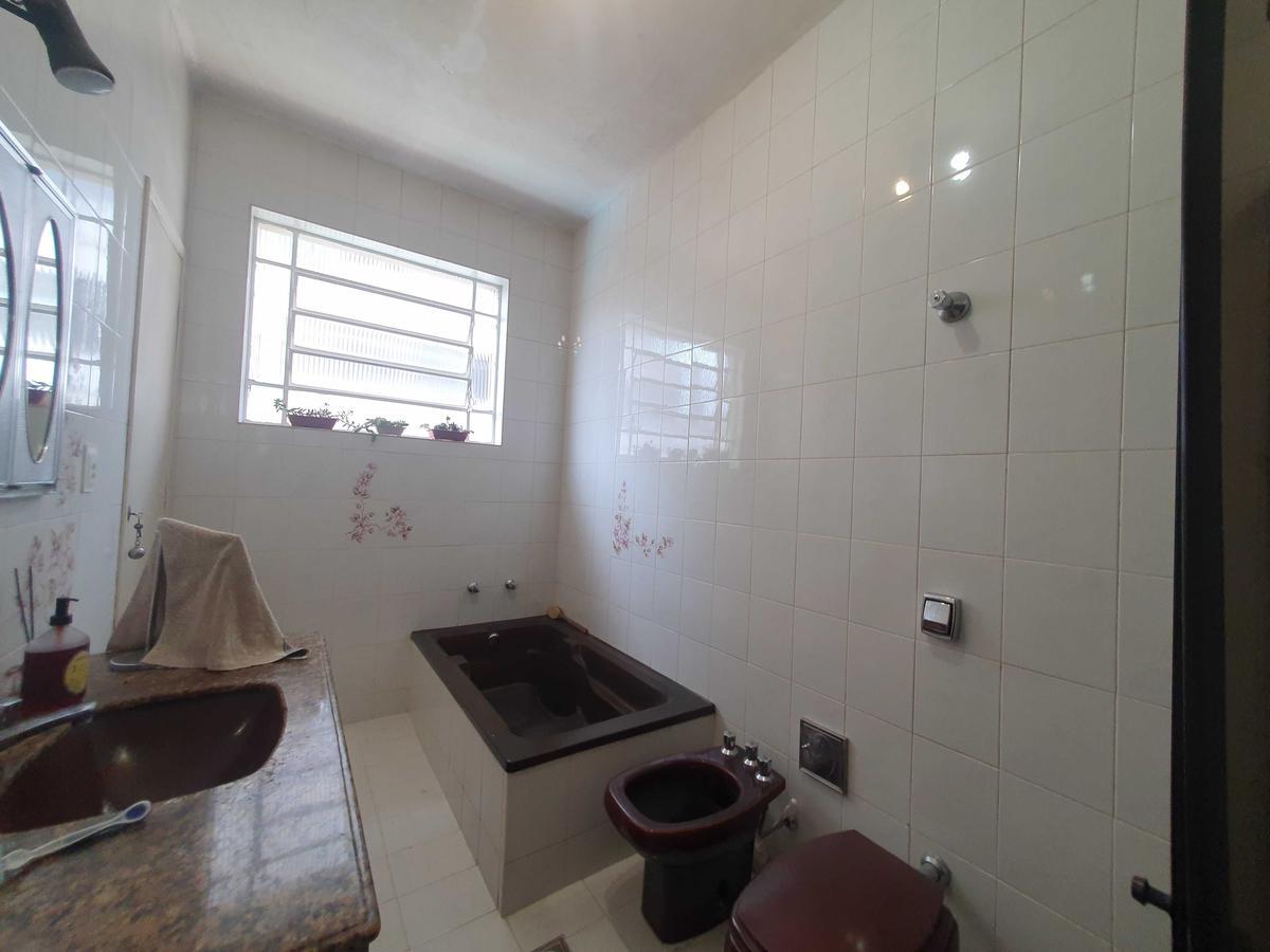 Casa, Gutierrez, 3 Quartos, 4 Vagas, 1 Suíte