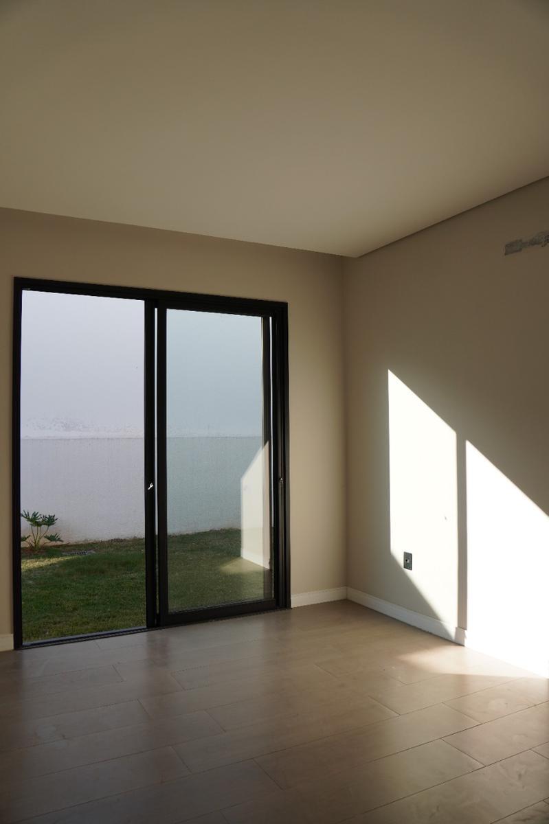 Casa, Trevo, 4 Quartos, 3 Vagas, 2 Suítes