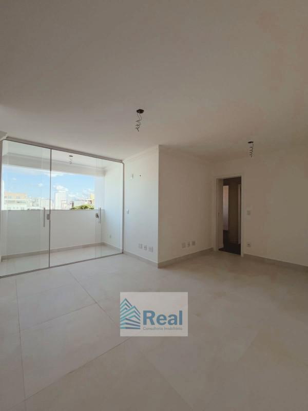 Apartamento, Sagrada Família, 3 Quartos, 3 Vagas, 1 Suíte