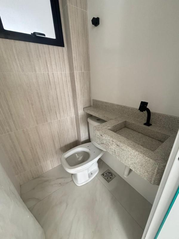 Casa, Planalto, 3 Quartos, 2 Vagas, 1 Suíte