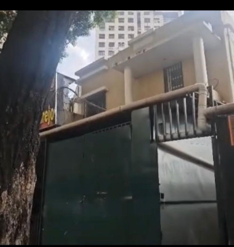 Prédio, Centro, 3 Quartos, 0 Vaga, 1 Suíte