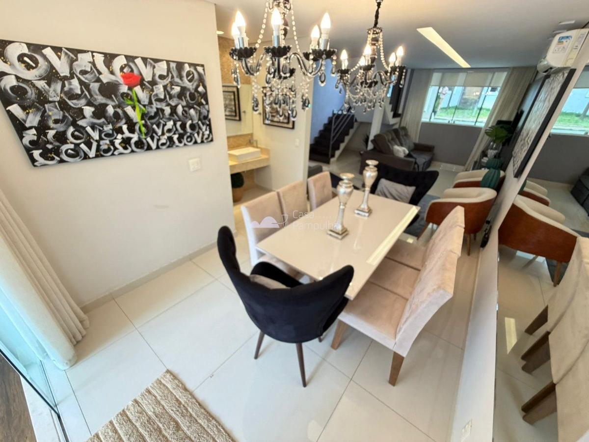 Casa, Trevo, 4 Quartos, 2 Vagas, 2 Suítes