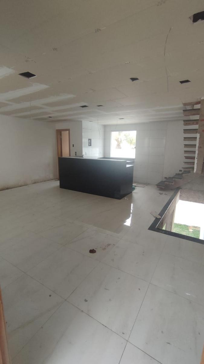 Casa, Santa Amélia, 3 Quartos, 4 Vagas, 1 Suíte