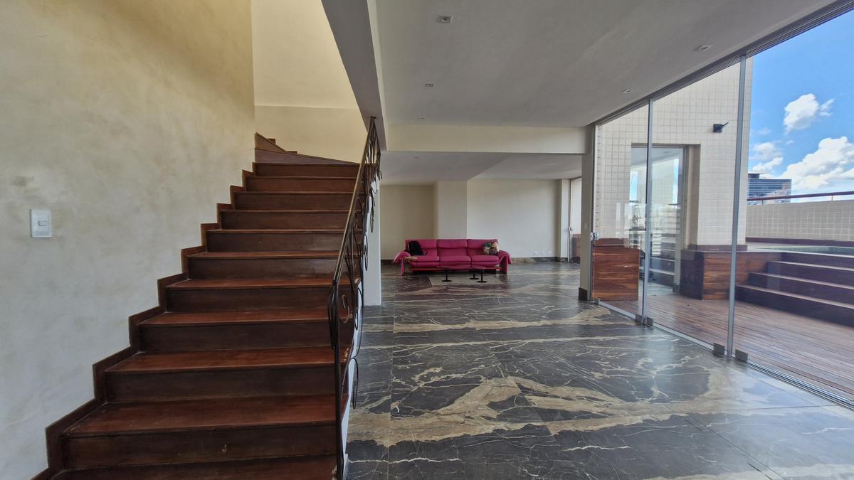 Cobertura, Savassi, 4 Quartos, 5 Vagas