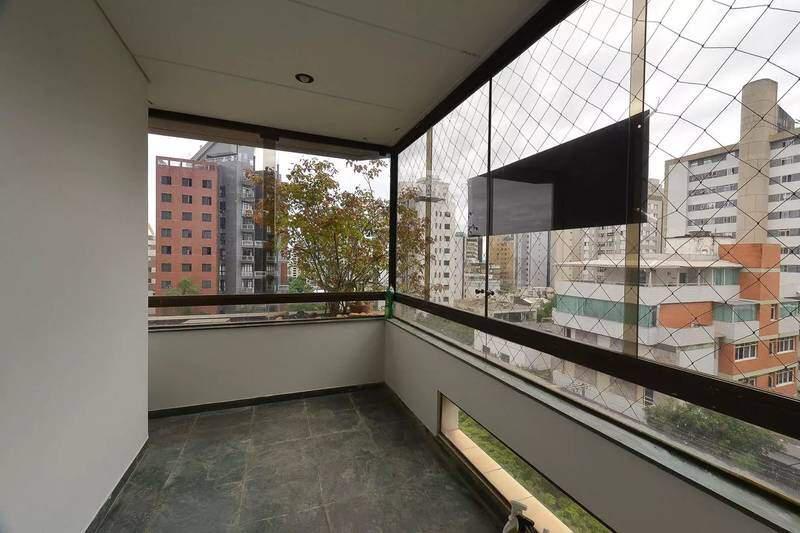 Apartamento, Funcionários, 4 Quartos, 3 Vagas, 2 Suítes