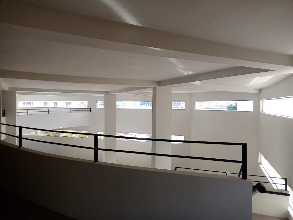 Prédio, Floresta, 0 Quarto, 25 Vagas
