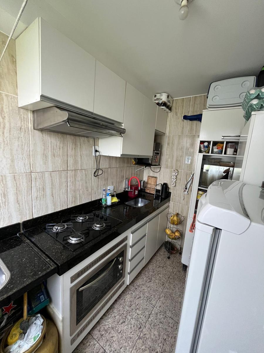 Apartamento, Jardim Vitória, 2 Quartos, 0 Vaga