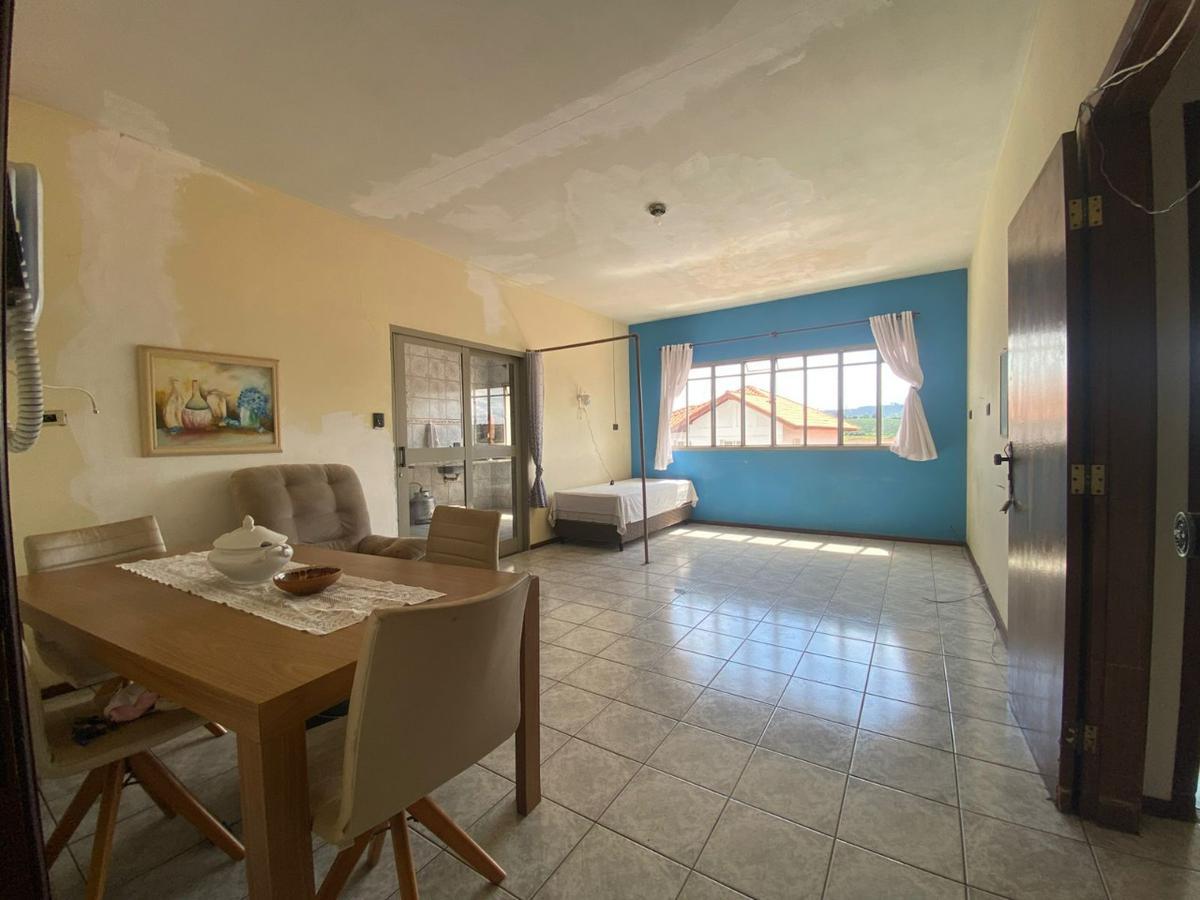 Apartamento, Centro, 5 Quartos, 0 Vaga, 1 Suíte