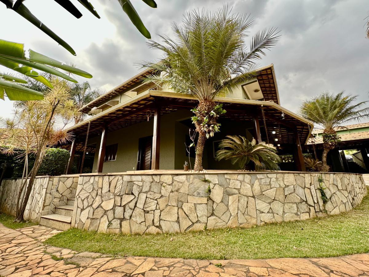 Casa, Bandeirantes (pampulha), 4 Quartos, 10 Vagas, 3 Suítes