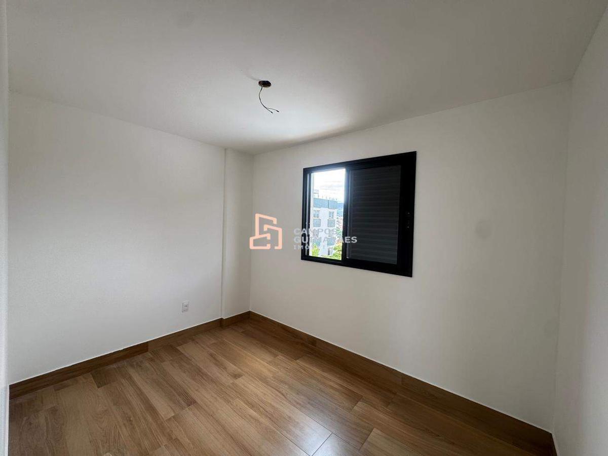 Apartamento, Barreiro, 3 Quartos, 2 Vagas, 1 Suíte