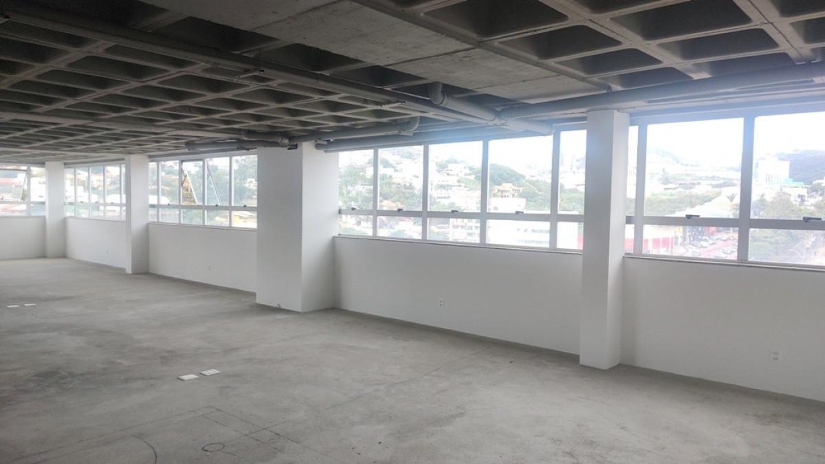 Sala, Estoril, 0 Quarto, 0 Vaga