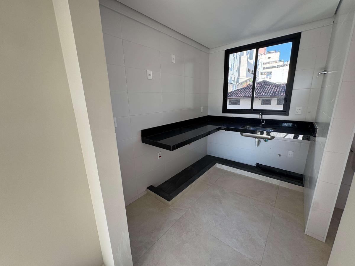 Apartamento, Serra, 2 Quartos, 2 Vagas, 1 Suíte