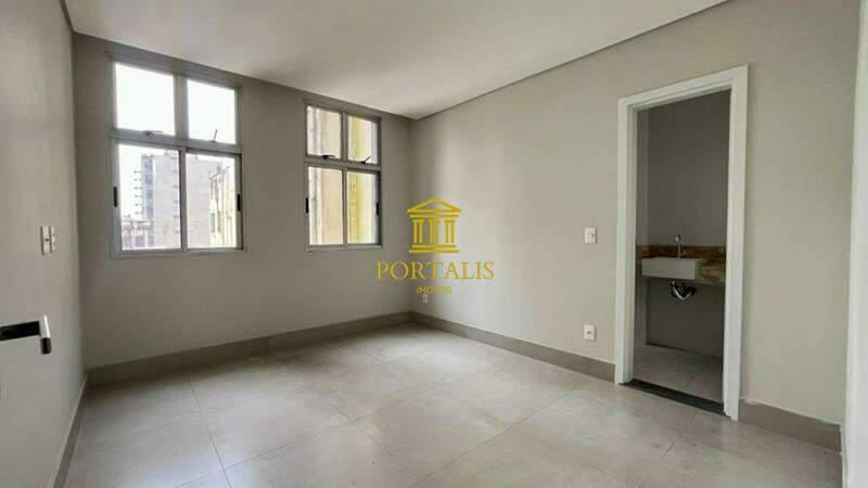 Apartamento, Centro, 2 Quartos, 0 Vaga, 1 Suíte