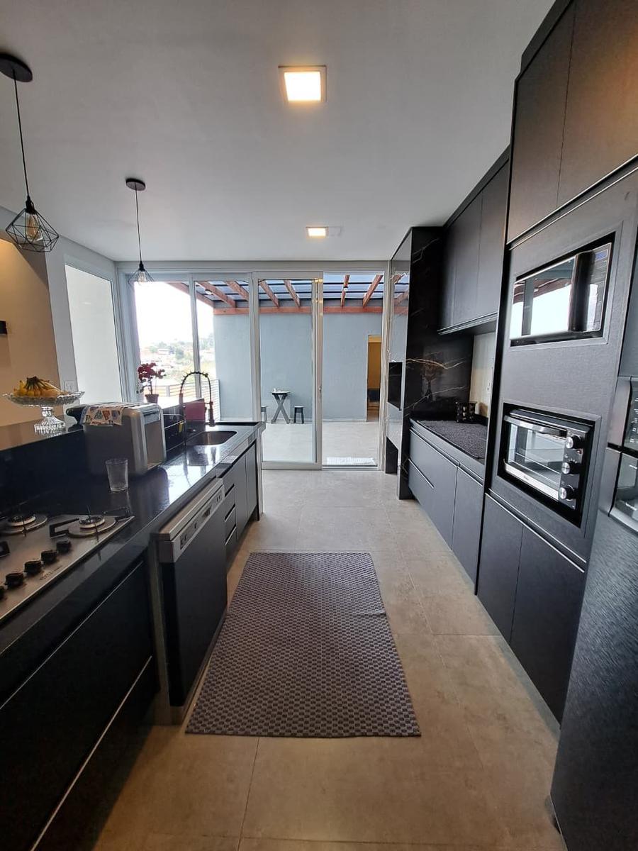 Casa, Centro, 4 Quartos, 3 Vagas, 1 Suíte