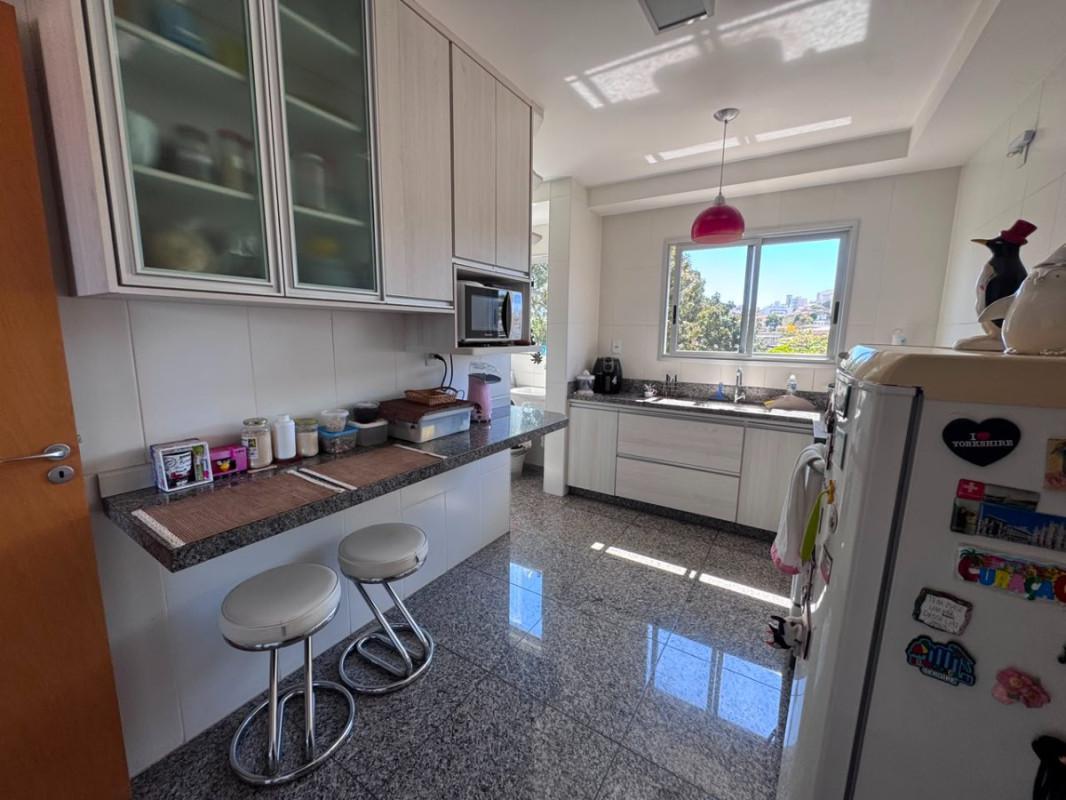 Apartamento, Santa Inês, 4 Quartos, 2 Vagas, 1 Suíte