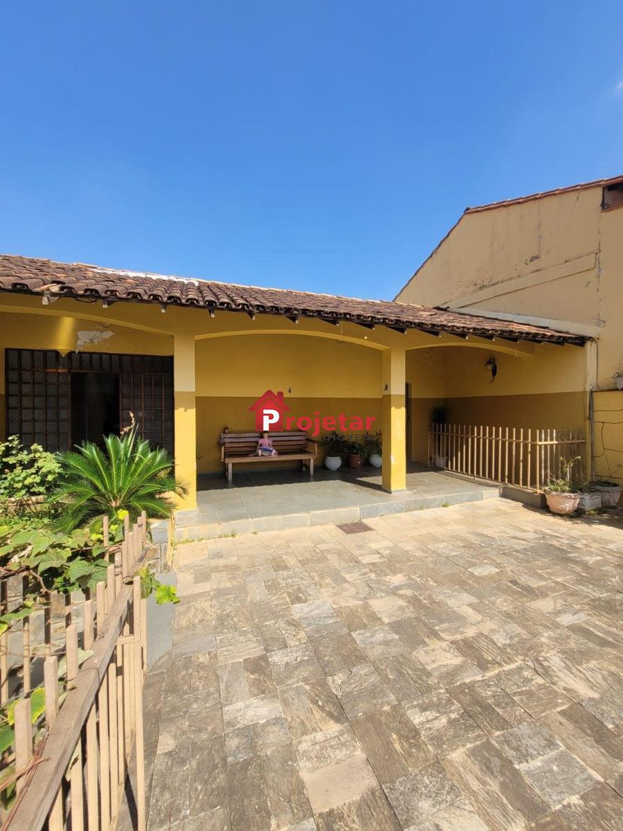 Casa, Sagrada Família, 5 Quartos, 2 Vagas, 3 Suítes