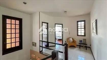 Casa, Camargos, 4 Quartos, 0 Vaga, 1 Suíte