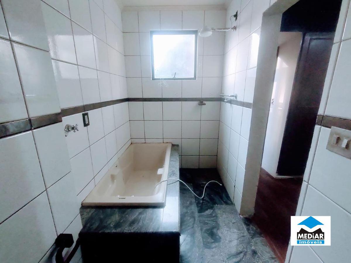 Apartamento, Santa Efigênia, 3 Quartos, 0 Vaga, 1 Suíte