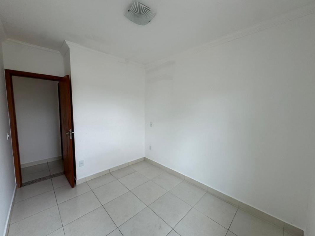 Casa, Primeiro de Maio, 2 Quartos, 1 Vaga