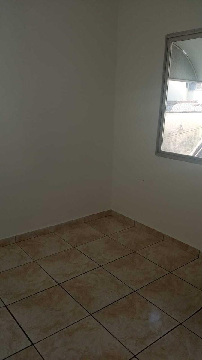 Casa Comercial, Eldorado, 2 Quartos, 0 Vaga