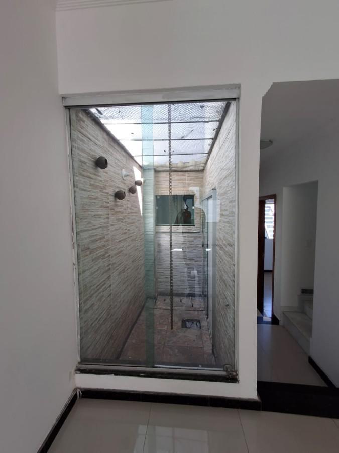 Casa, Jardim Imperial, 3 Quartos, 2 Vagas, 1 Suíte