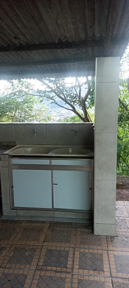 Apartamento, Floresta, 2 Quartos, 1 Vaga
