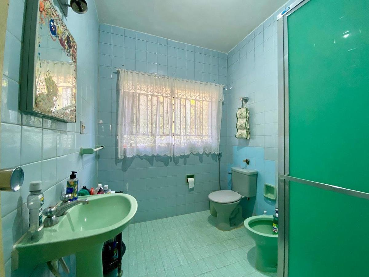 Casa, Santa Branca, 3 Quartos, 2 Vagas, 1 Suíte
