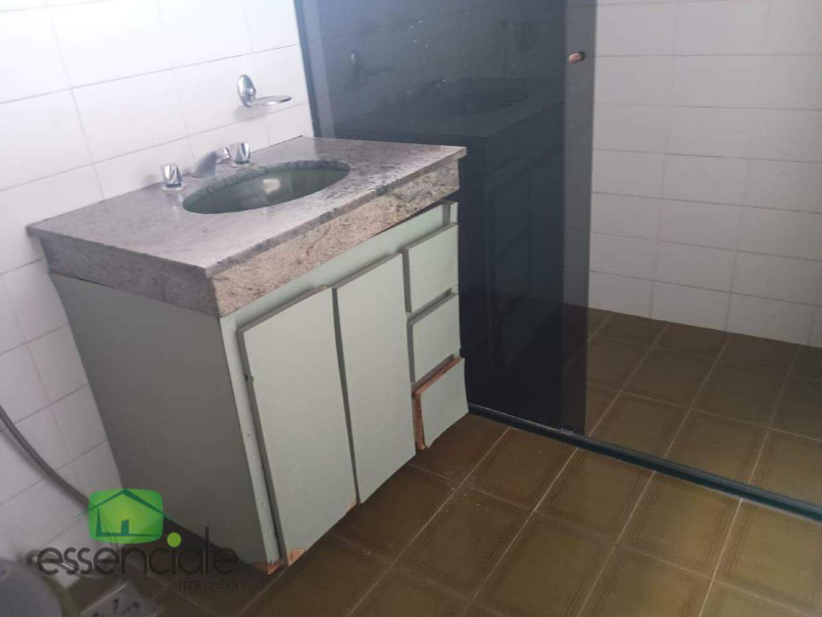 Casa Comercial, Centro, 3 Quartos, 6 Vagas, 1 Suíte