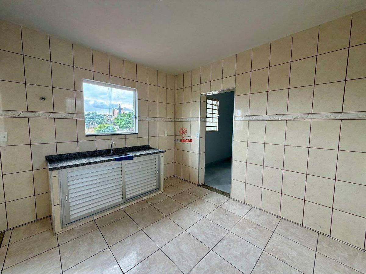 Casa, Conjunto Ademar Maldonado, 8 Quartos, 2 Vagas, 2 Suítes
