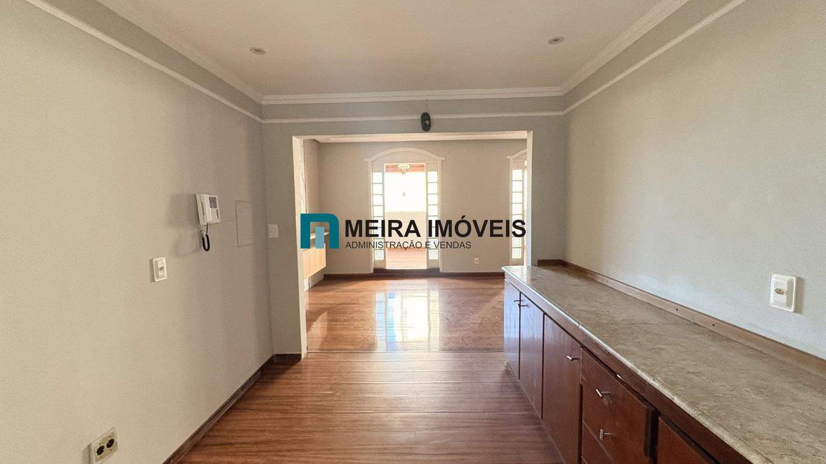 Apartamento, Luxemburgo, 4 Quartos, 1 Vaga, 1 Suíte