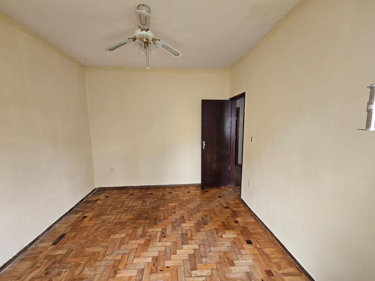 Casa, Santa Cruz, 3 Quartos, 5 Vagas, 1 Suíte