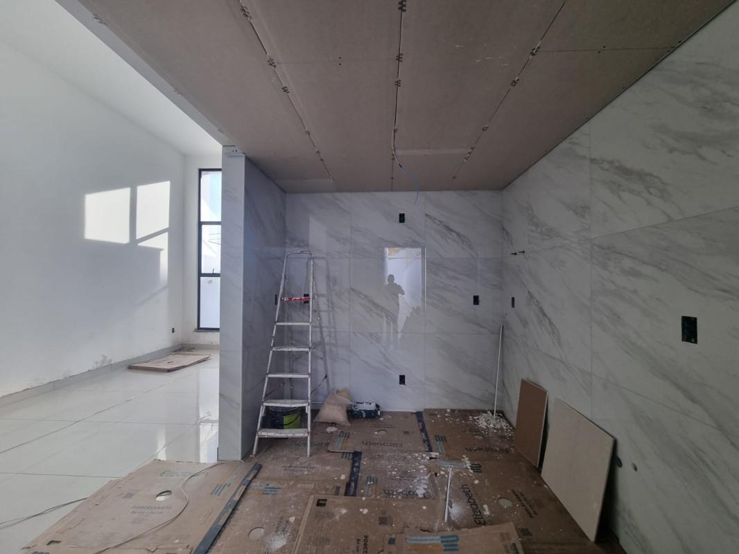 Casa, Europa, 2 Quartos, 3 Vagas, 1 Suíte