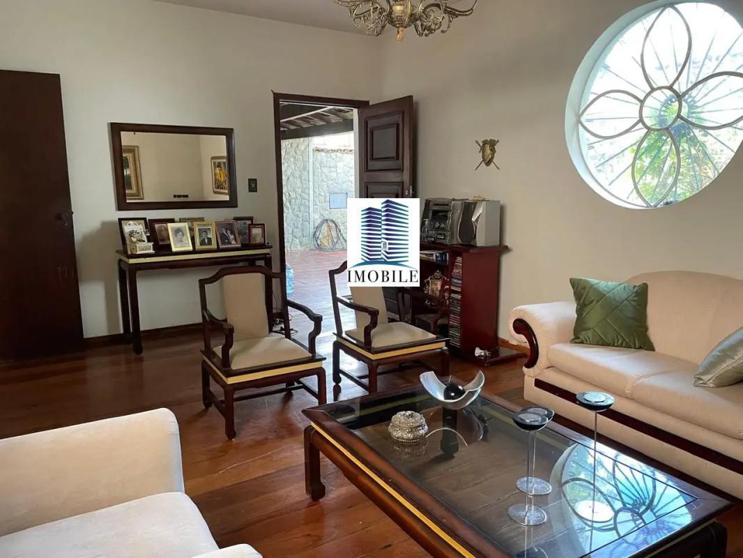 Casa, Cidade Nova, 4 Quartos, 2 Vagas, 1 Suíte