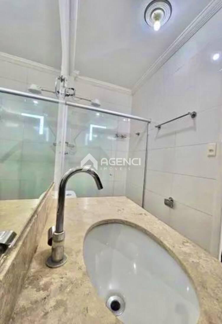 Casa, Cabral, 3 Quartos, 0 Vaga, 1 Suíte