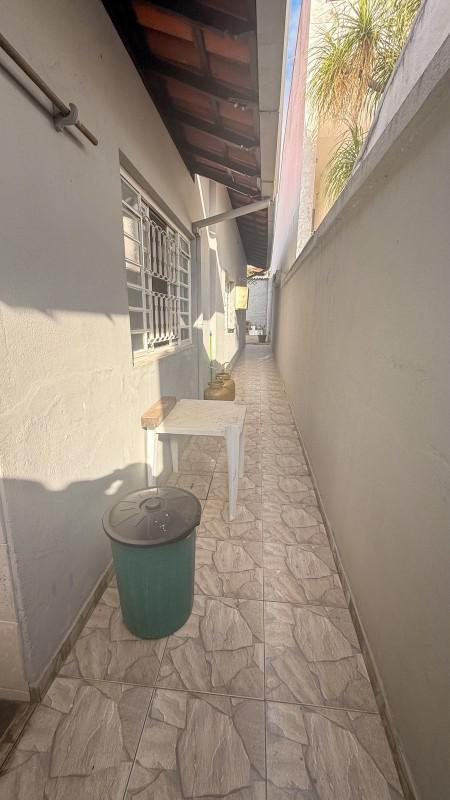 Casa, Ingá Alto, 3 Quartos, 4 Vagas, 1 Suíte