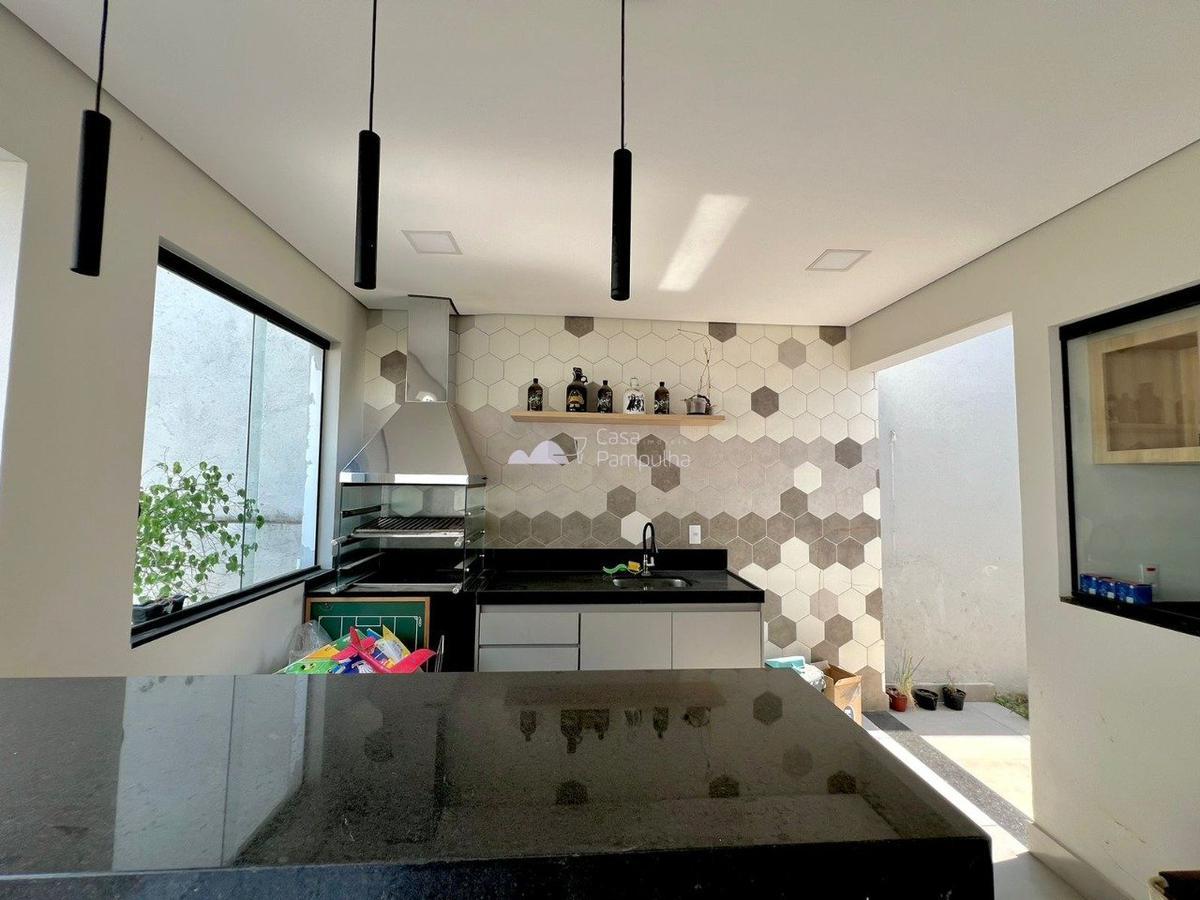 Casa, Planalto, 3 Quartos, 4 Vagas, 1 Suíte