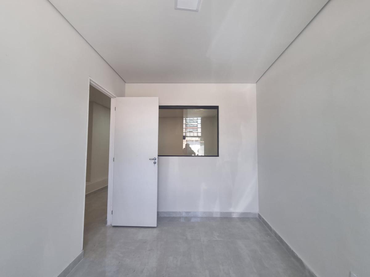 Andar, Centro, 1 Quarto, 0 Vaga