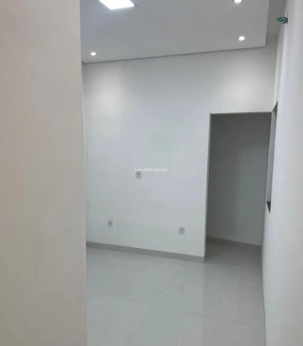 Casa, Tropical, 3 Quartos, 3 Vagas, 1 Suíte